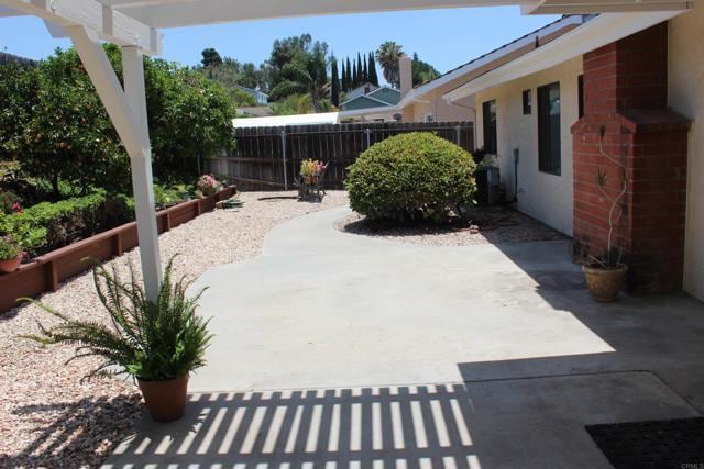 Building Photo - 1760 Harold Rd