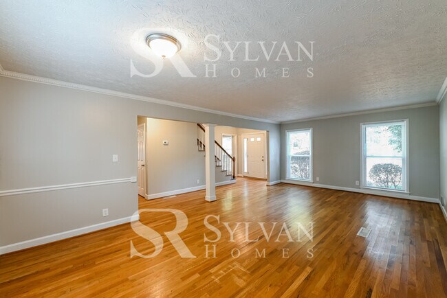 Building Photo - Fall in love with this beautiful 3 bedroom, 2.5 bathroom home