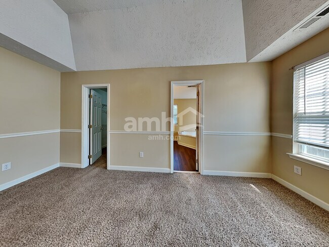 Building Photo - 209 Jones Rd