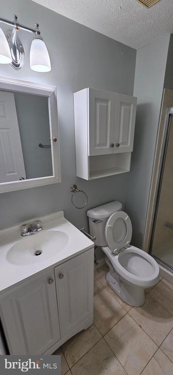 Building Photo - 223 Laura Anne Ct