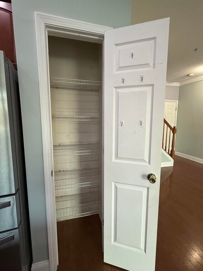 Building Photo - 76 Lyon Ct