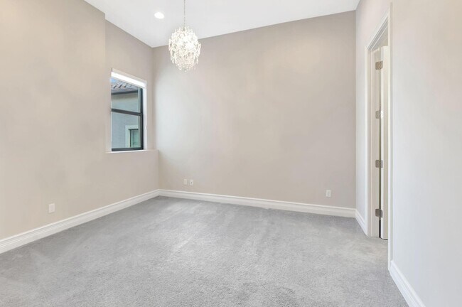 Building Photo - 16317 Cabernet Dr