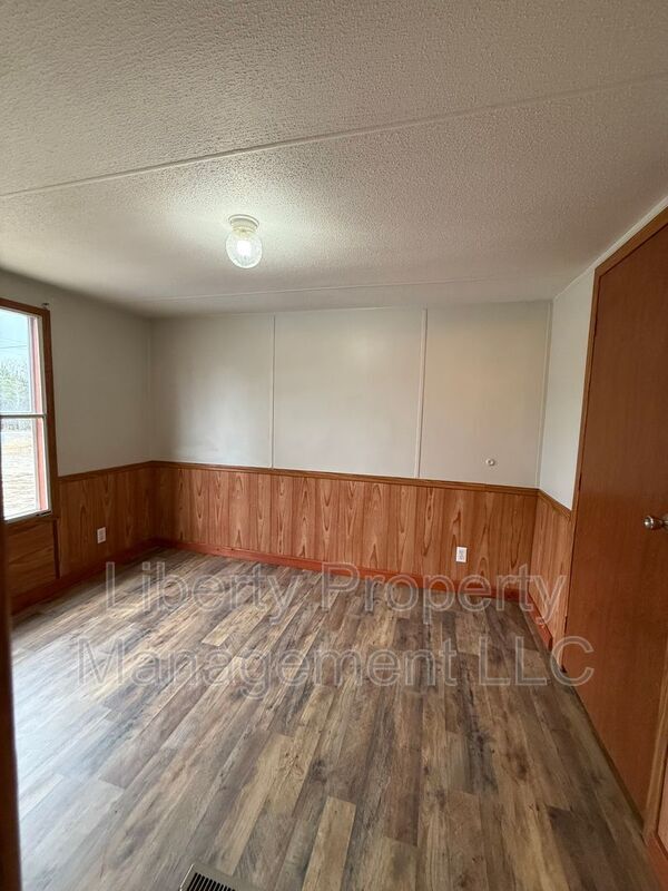 Building Photo - 29 Hillside Ln