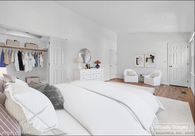 Building Photo - 55 Locust St