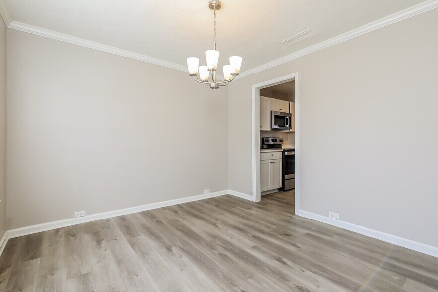 Building Photo - 420 Bramante Cir SW
