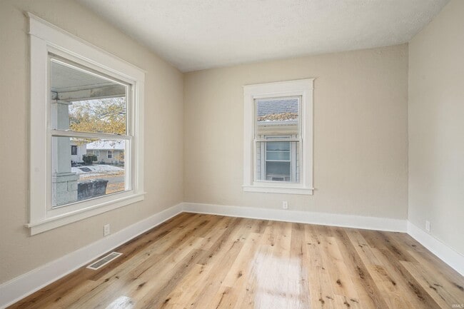 Building Photo - 1012 E Taylor St