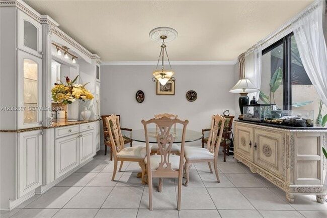 Building Photo - 3505 Torremolinos Ave