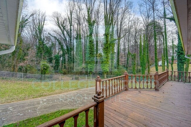 Building Photo - 695 YELLOWSTON LANE  AVAILABLE 6/1/2026  F...