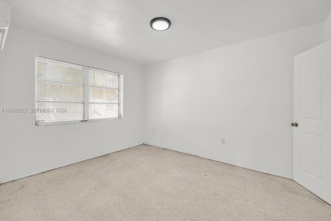 Building Photo - 501 NE 82nd Terrace