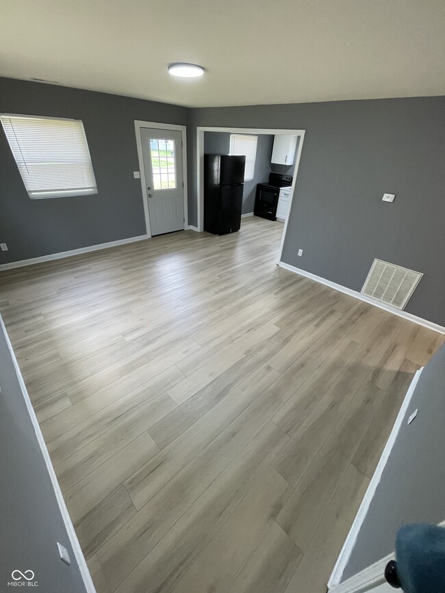 Building Photo - 2245 Admiral Dr