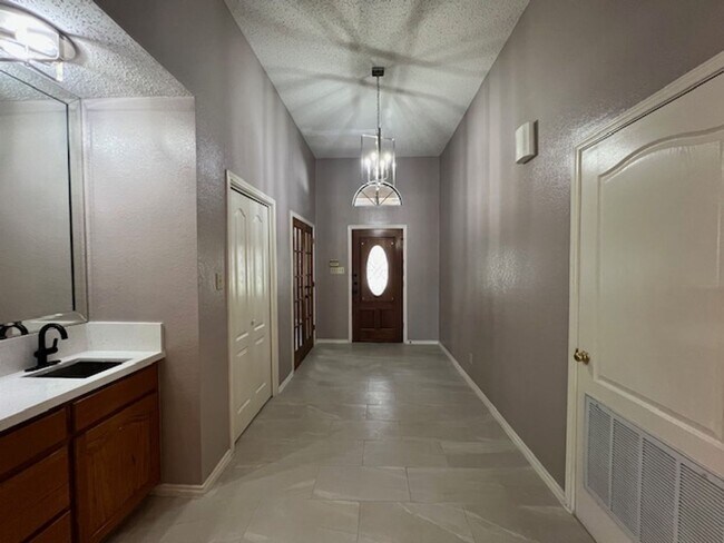 Building Photo - Winfield Subdivision