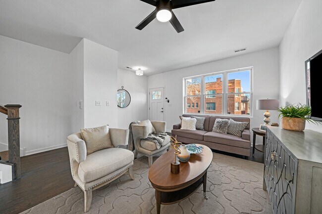 Building Photo - 6556 S Evans Ave