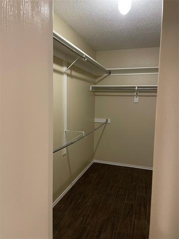 Building Photo - 817 Parkhill Dr