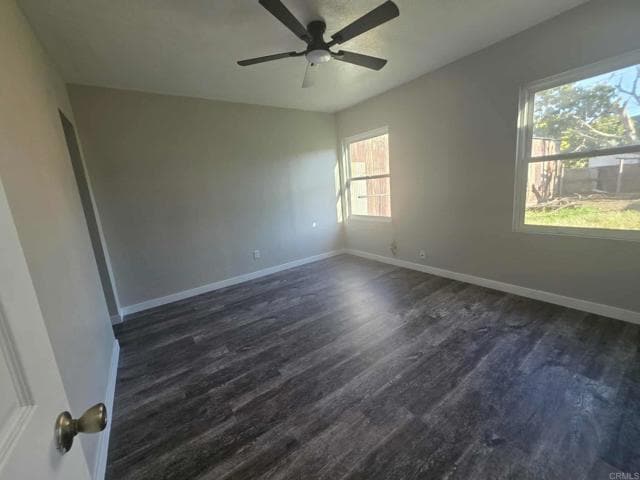 Building Photo - 2661 Commercial St