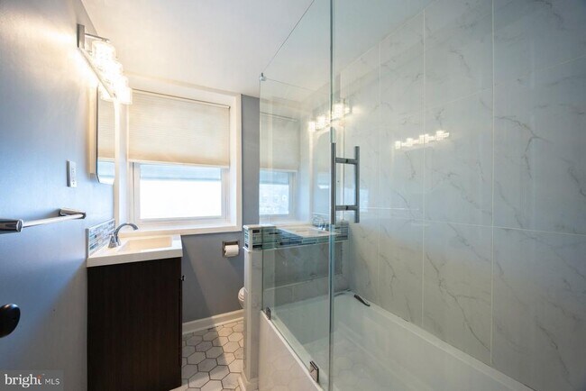 Building Photo - 3130 Ryerson Cir