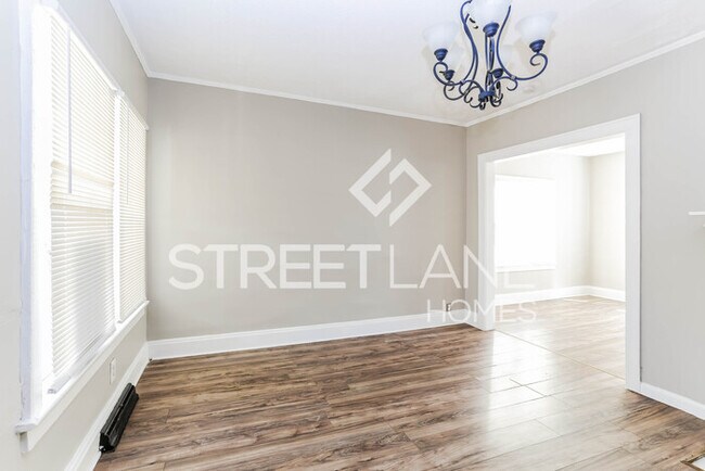 Building Photo - Charming 2 Bedroom in Columbus!