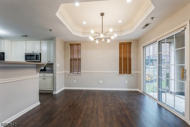 Building Photo - 101 Taft Ln