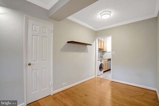 Building Photo - 211 N Trenton St