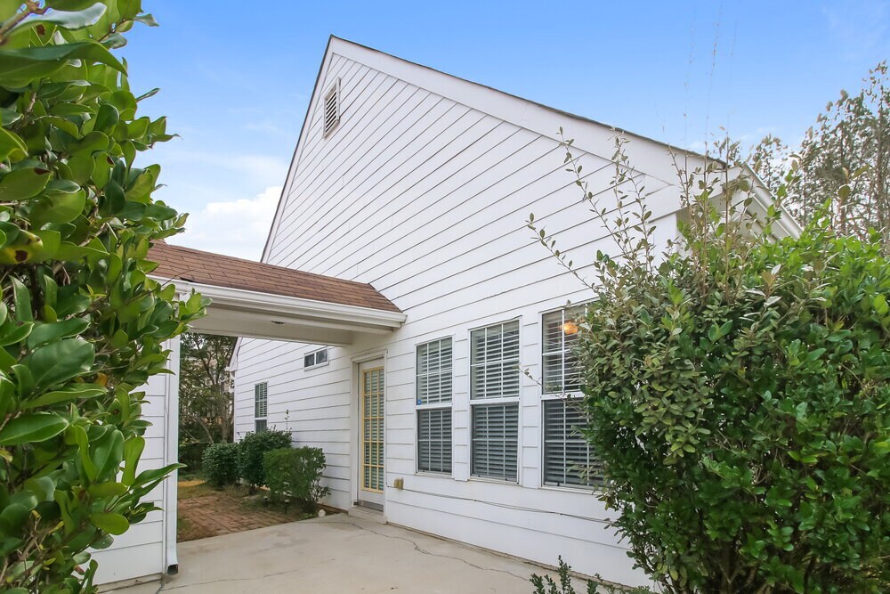 Building Photo - 537 Anglewood Trace