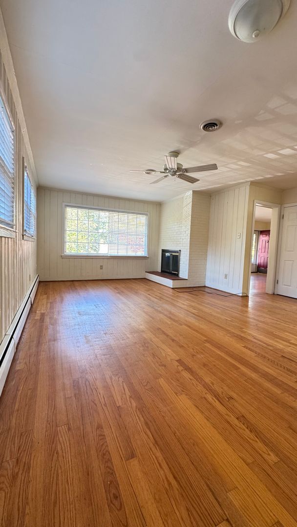 Building Photo - Heart of South Roanoke-3120 Stoneridge Road