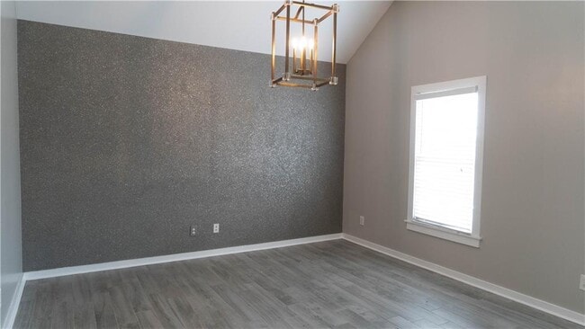 Building Photo - 6146 Holly Pk Ln SE