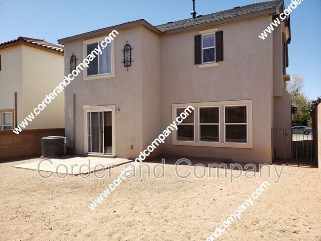 Building Photo - 949 Waterfall Dr