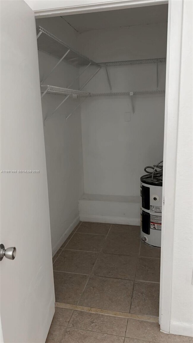 Building Photo - 8215 Lake Dr