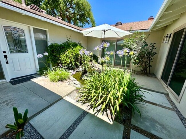 Building Photo - Luxury Living Redefined – Fully Renovated & Move-In Ready!