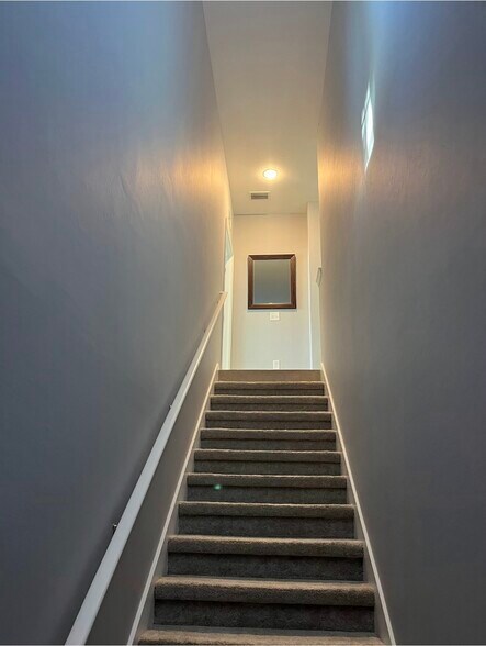 Building Photo - 3702 Pino Vista Way
