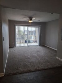 Building Photo - 2942 S Osage Ave