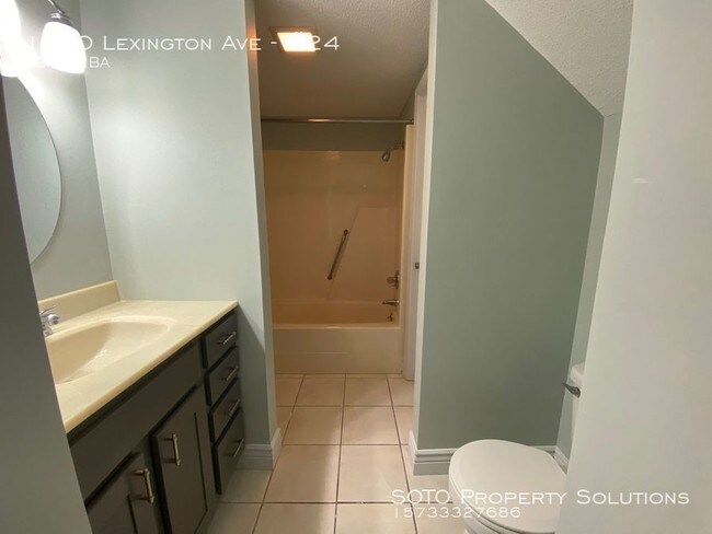 Building Photo - 4BD/2BA Remodeled Condo off Lexington