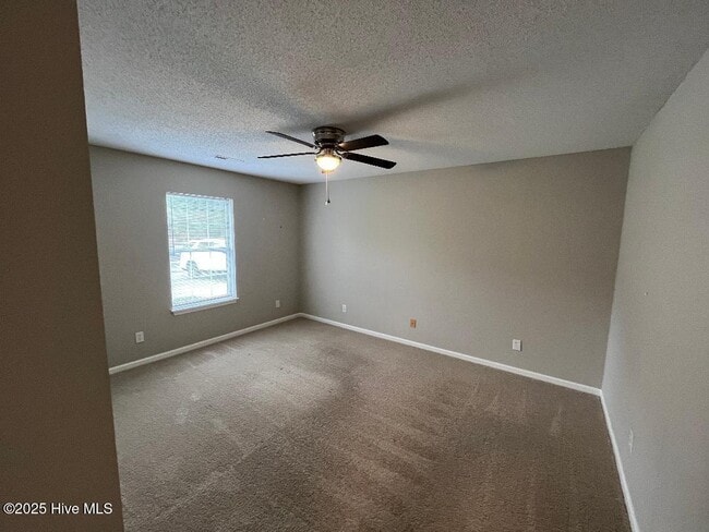 Building Photo - 2900 Mulberry Ln