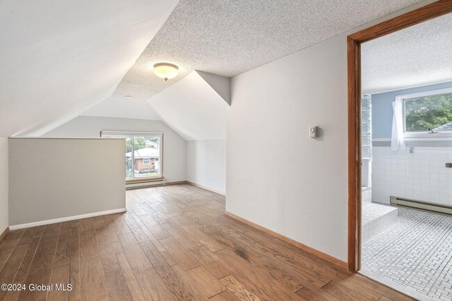Building Photo - 26 Marwill St