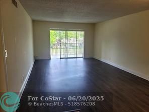 Building Photo - 3000 Riverside Dr