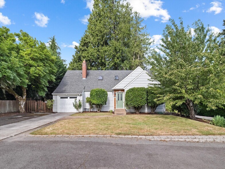 Unit A is a furnished unit on the top floor of this home. - 9835 SW 80th Ave
