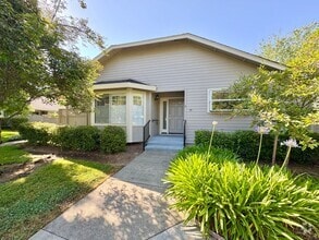 Building Photo - Napa, Gated Community Single Story 2 Bedro...