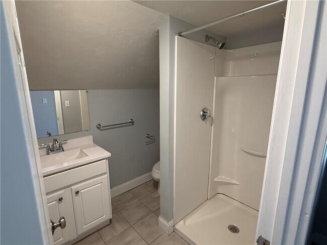 Building Photo - 251 High St