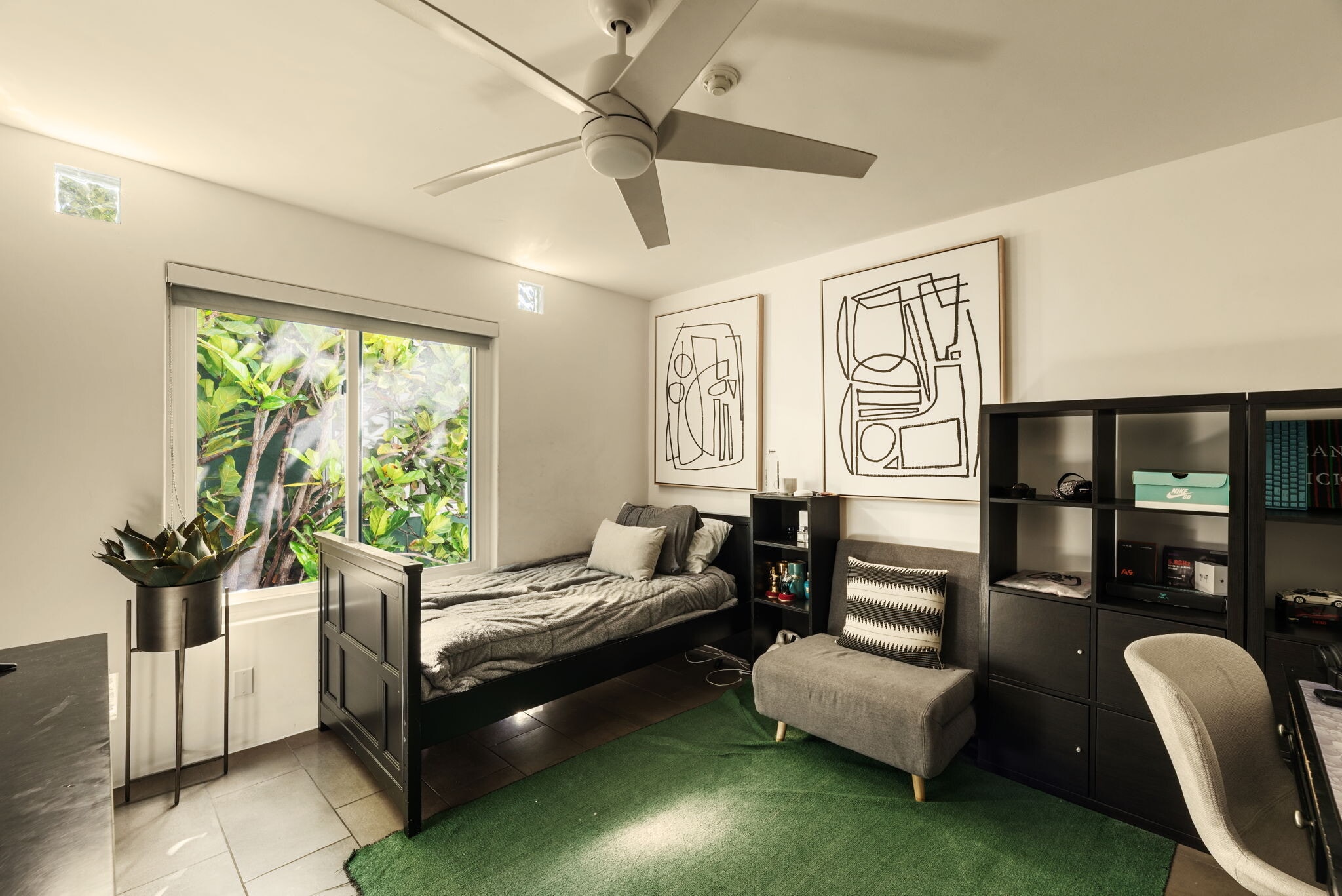 Building Photo - 610 9th St