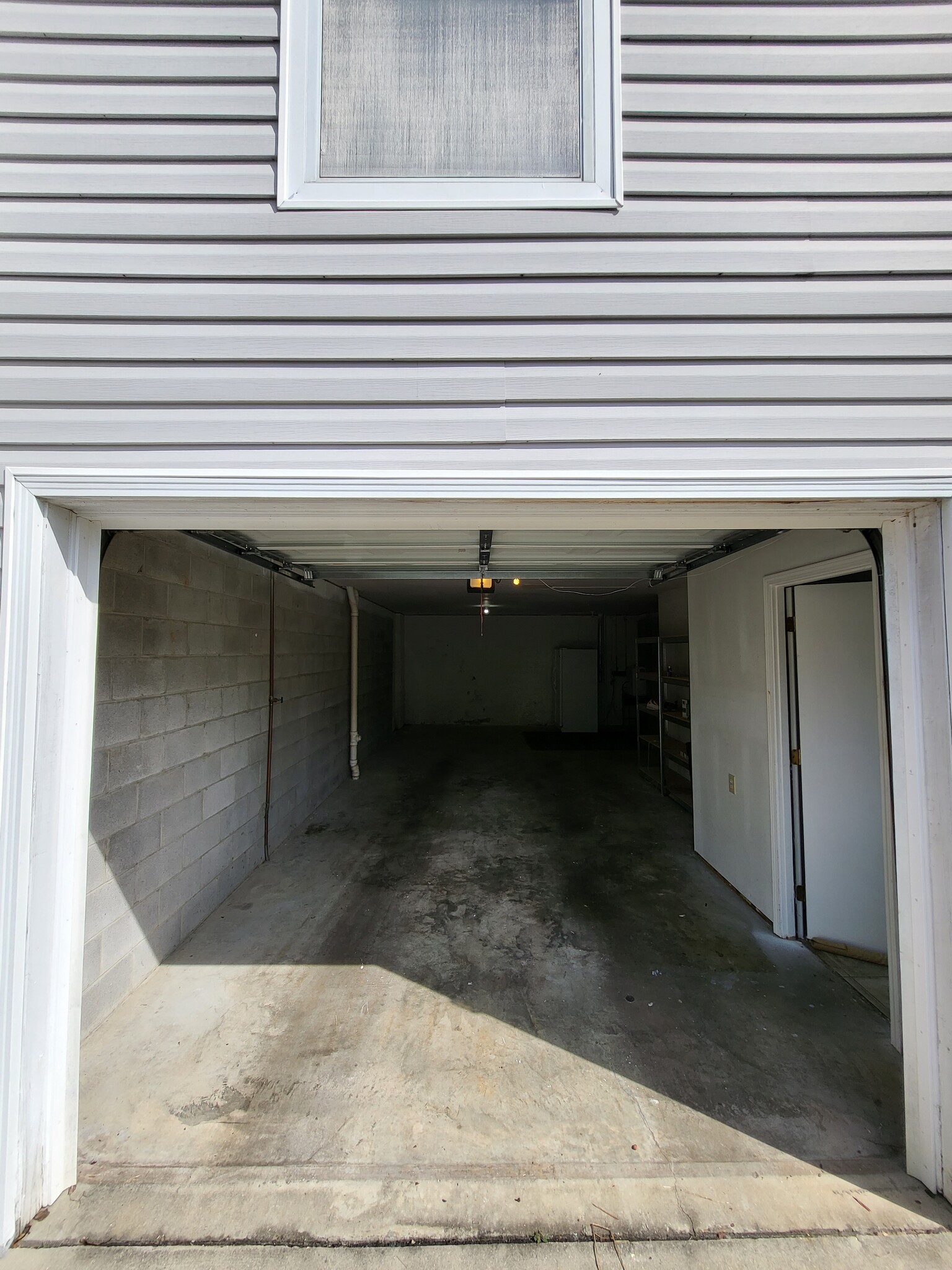 Building Photo - 1718 13th Ct S