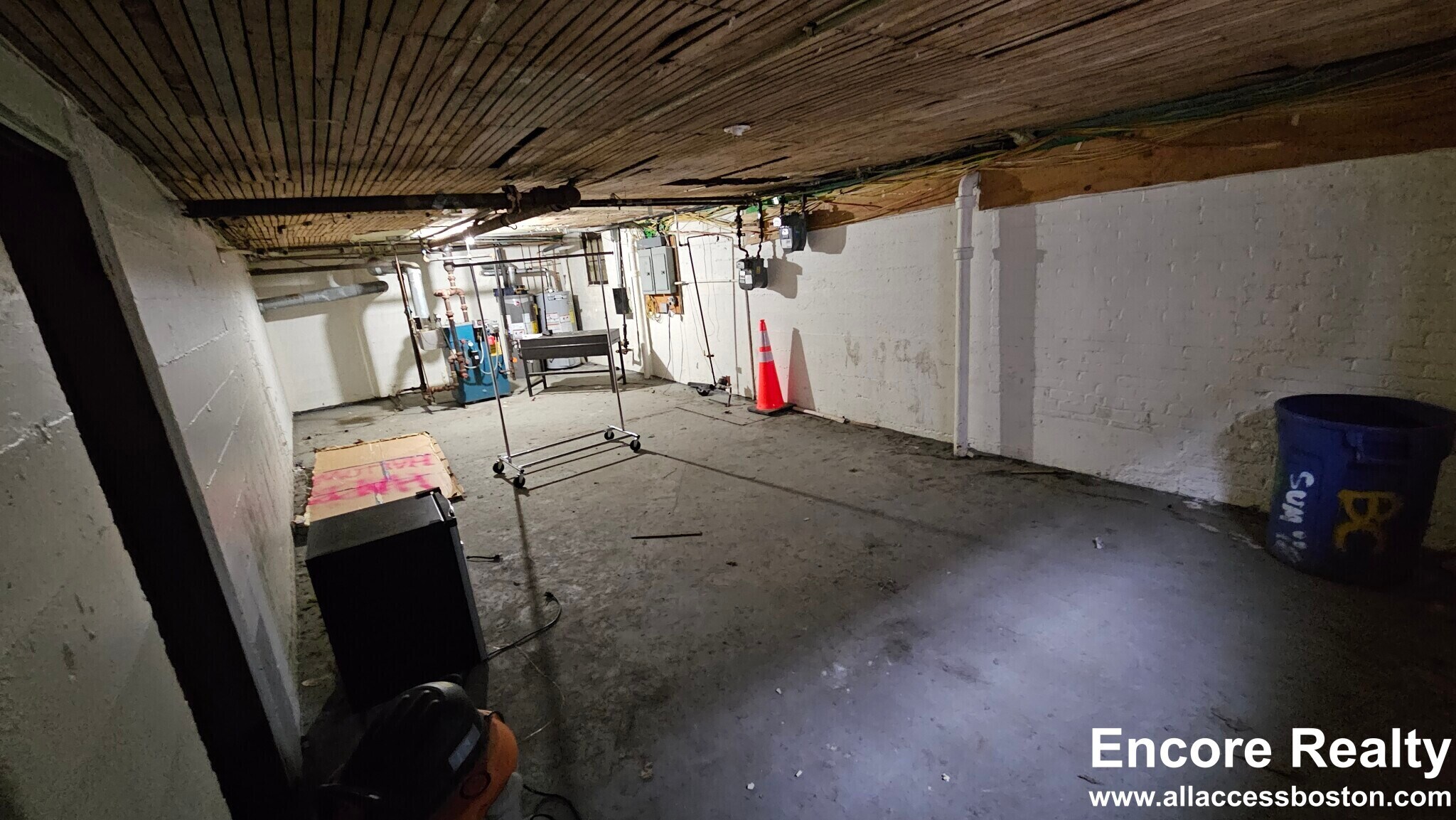 Building Photo - 292 Foster St