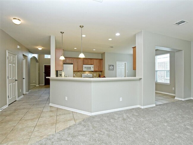 Building Photo - 4228 Rolling Water Dr