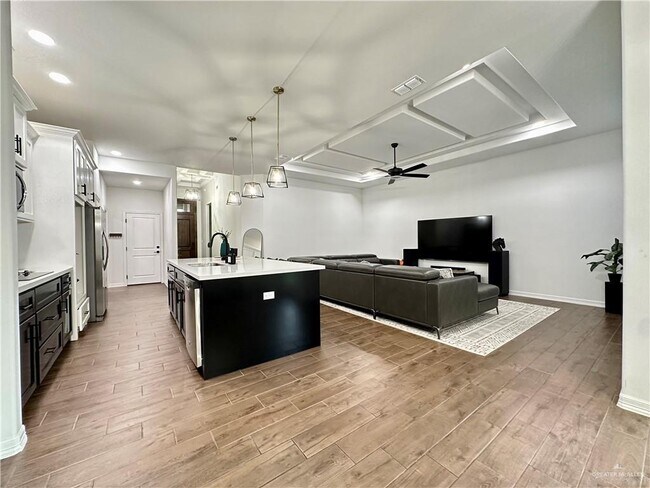 Building Photo - 4112 Zion Ave