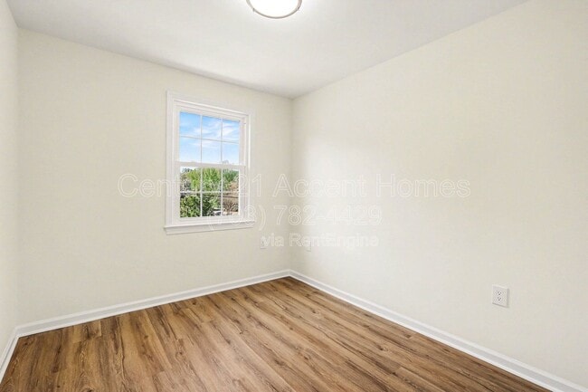 Building Photo - 7245 Reservoir Rd