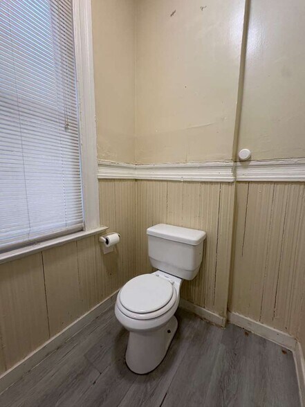 Building Photo - 331 Edgewood Ave