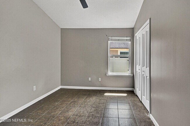 Building Photo - 157 Terracina Dr
