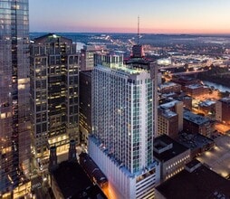 Building Photo - 415 Church St