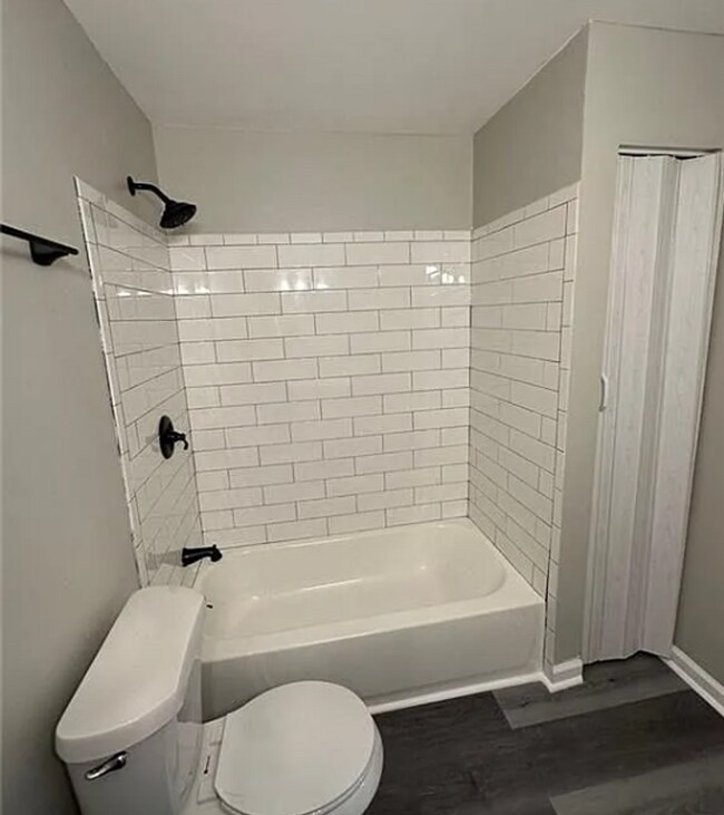 Building Photo - Beautiful 3-Bedroom Home in Quiet Cul-de-S...