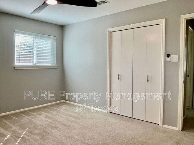 Building Photo - 9103 Comburg Dr