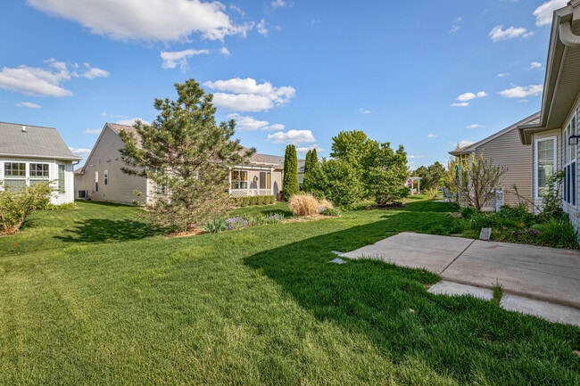 Building Photo - 13260 Red Alder Ave