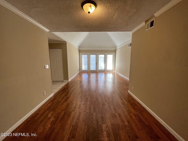 Building Photo - 6654 Bell Tower Ct